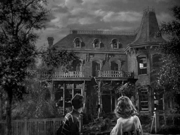 wonderfulLifeGeorgeHouseBefore